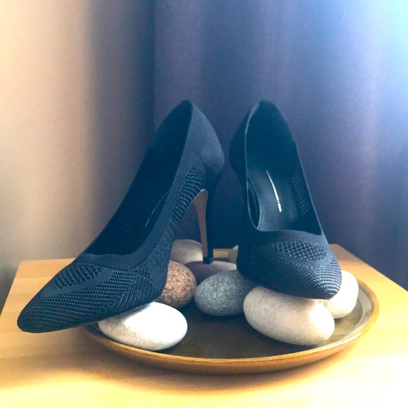 2/25$ NWOT High Heels - Picture 2 of 3